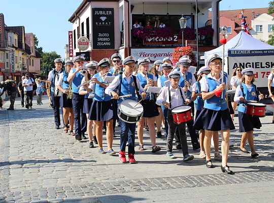 Grafika 4. POŻEGNANIE LATA 2019