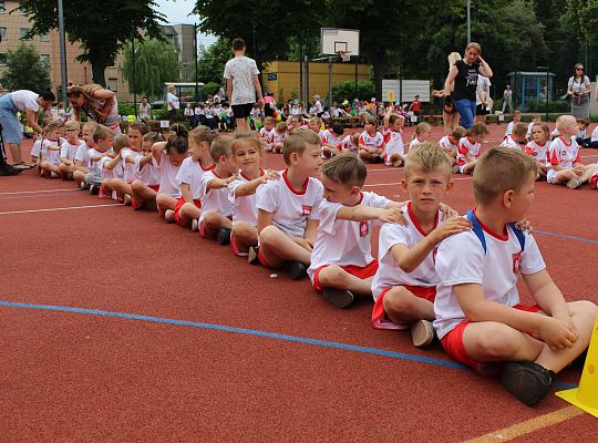 Grafika 60. XXXV Igrzyska Sportowo-Zabawowe Dzieci Przedszkolnych