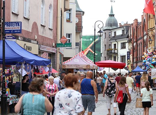 Grafika 4. FOTORELACJA Z LĘBORSKICH DNI JAKUBOWYCH