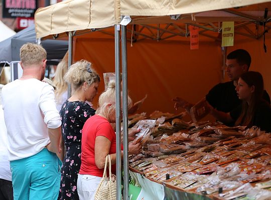 Grafika 9. FOTORELACJA Z LĘBORSKICH DNI JAKUBOWYCH