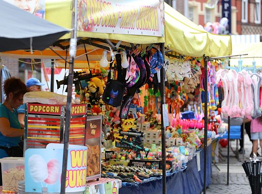 Grafika 15. FOTORELACJA Z LĘBORSKICH DNI JAKUBOWYCH