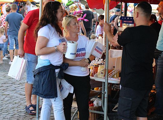 Grafika 16. FOTORELACJA Z LĘBORSKICH DNI JAKUBOWYCH