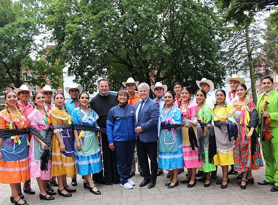 Grafika 275. FOTORELACJA Z LĘBORSKICH DNI JAKUBOWYCH