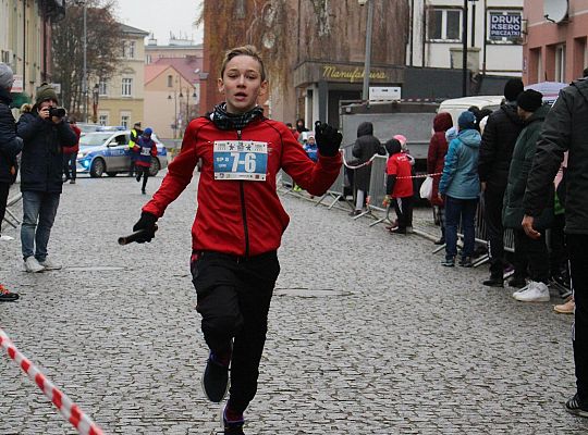 Grafika 35. Zawodnik na mecie w kategorii chłopców