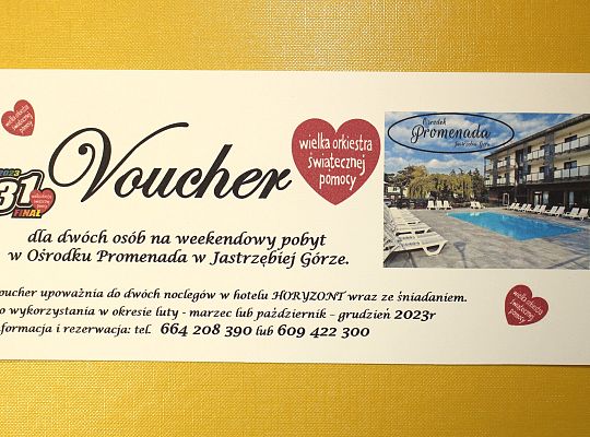 Grafika 10. Voucher na weekendowy pobyt dla dwojga w Jastrzębiej Górze przekazany przez Grupę Sportex z Mostów.