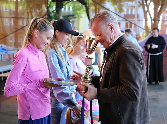 Grafika 76. Wręczenie nagród w kategorii kobiet