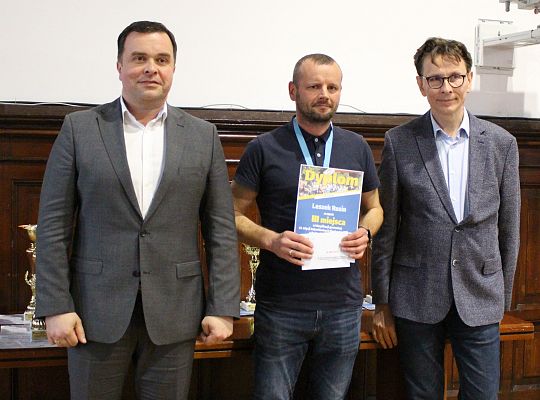 Grafika 14. Zwycięzcy w kategorii mężczyzn