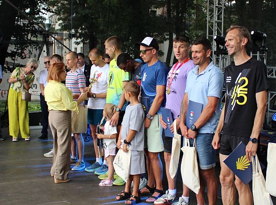 Grafika 65. Wręczanie nagród dla zwycięzców w kategorii kobiet