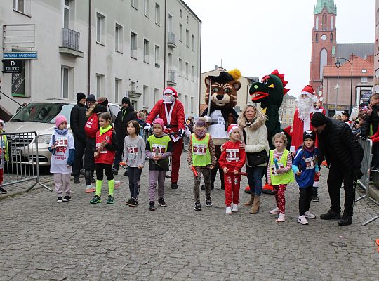 Grafika 4. Zawodniczki na starcie biegu