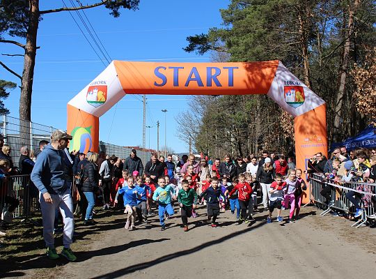 Grafika 2. Start biegu w kategorii "skrzaty"