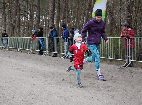 Grafika 8. Zawodnik na trasie biegu