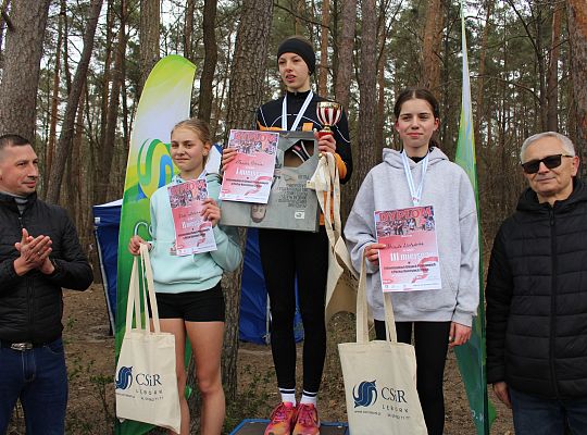 Grafika 40. Dekoracja w kategorii szkoły podstawowe dziewczęta rocznik 2012 i 2011